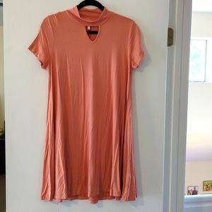 Peach short sleeve with keyhole at neck dress no tags never worn by wishlist